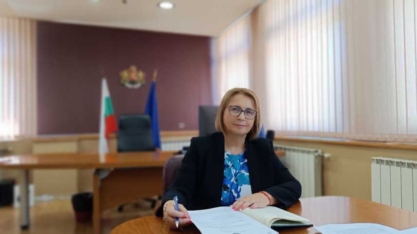 Областният управител проф. Христина Янчева