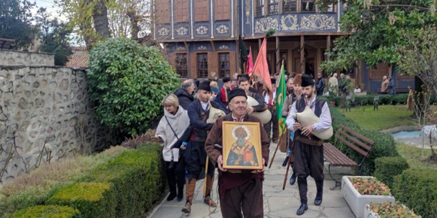 Занаятчиите отпразнуваха Деня на своя патрон - Свети Спиридон / снимка: БНР