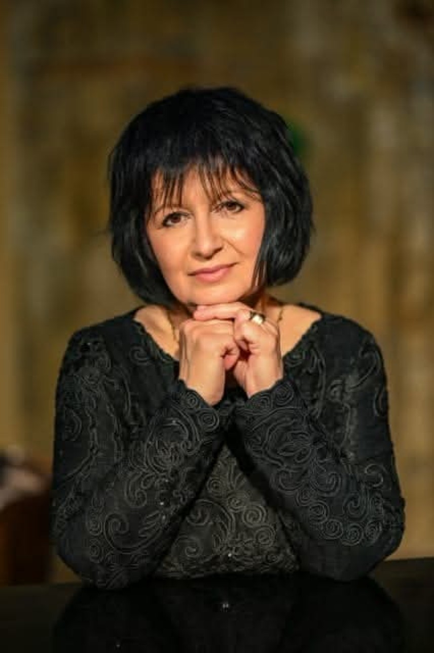 Маринела Маринова