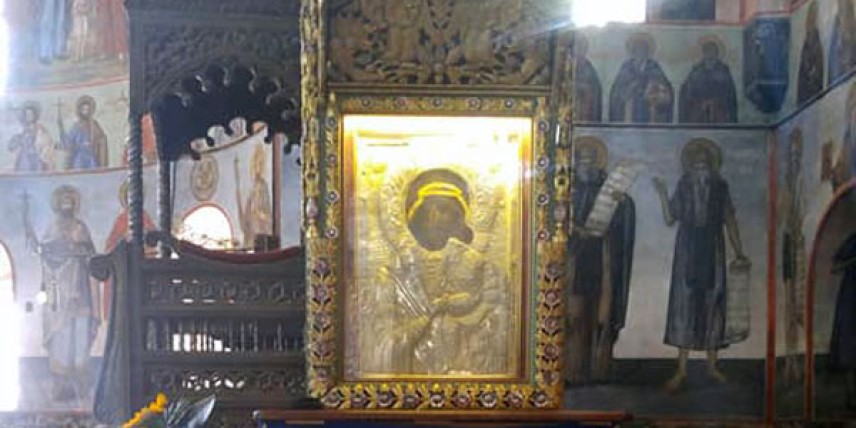 Чудотворната икона в Бачковския манастир / снимка: GustoMedia.bg