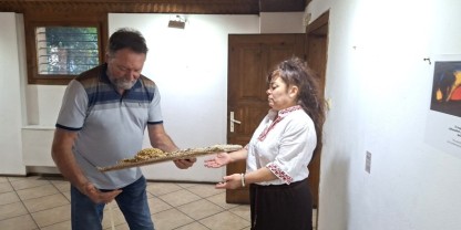 Експозиция „Да виждаш в тъмнината“ гостува в Градската галерия