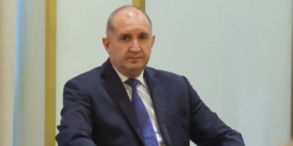 Премиерът Румен Радев проведе телефонен разговор с румънския си колега Илие Боложан